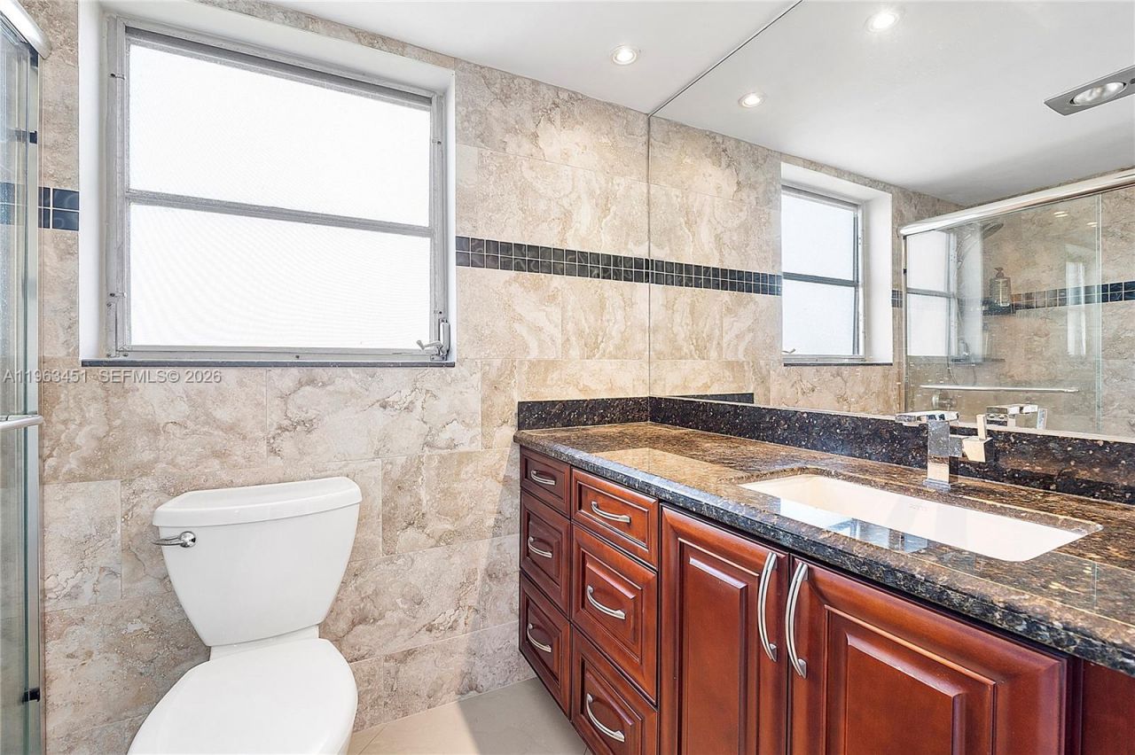 2940 N Course Dr , Unit 712, Pompano Beach, FL 33069 Photo