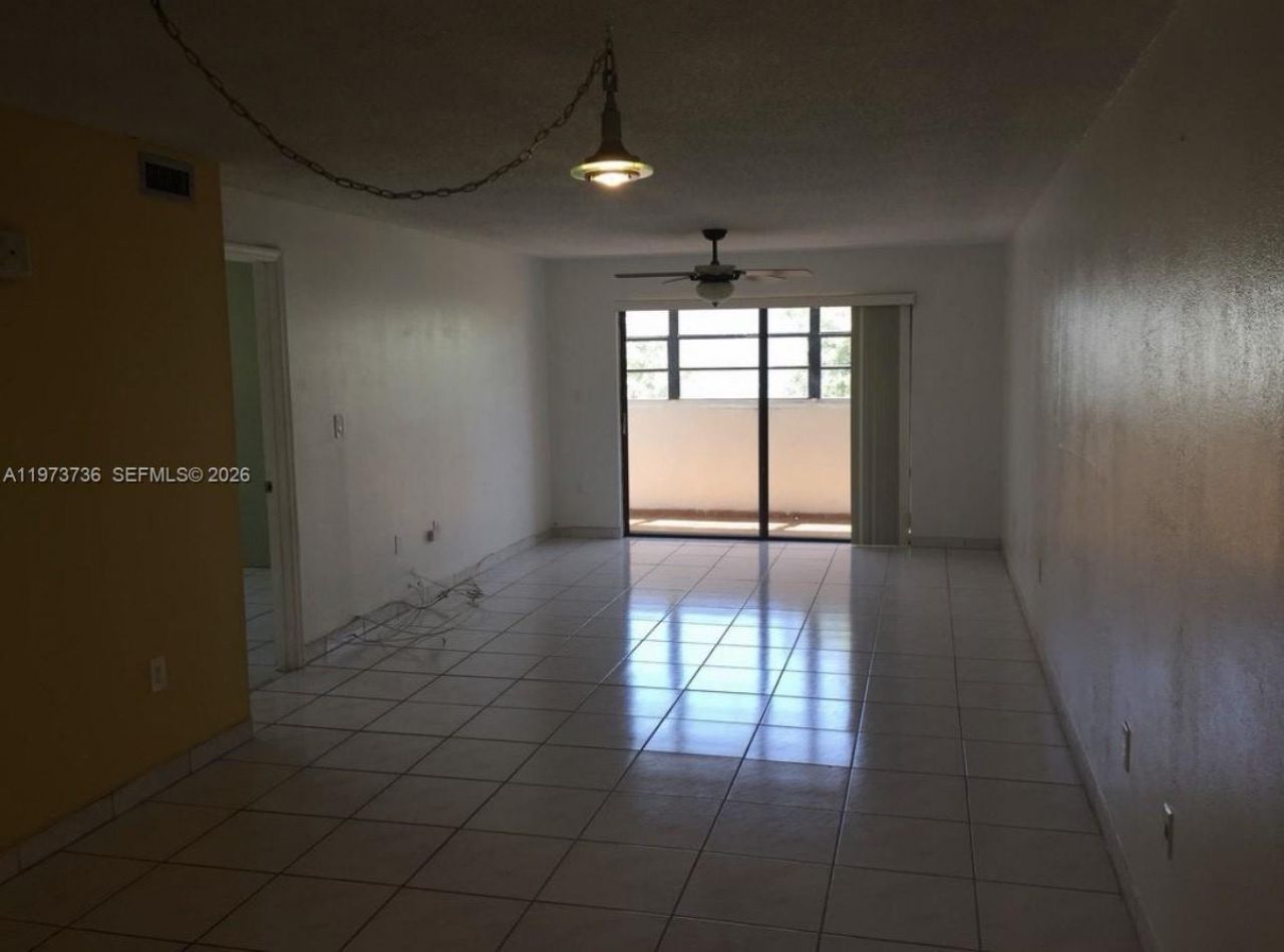 6725 Harding Ave , Unit 204, Miami Beach, FL 33141 Photo