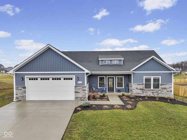 542 E Lucy Lane, Ellettsville, IN 47429
