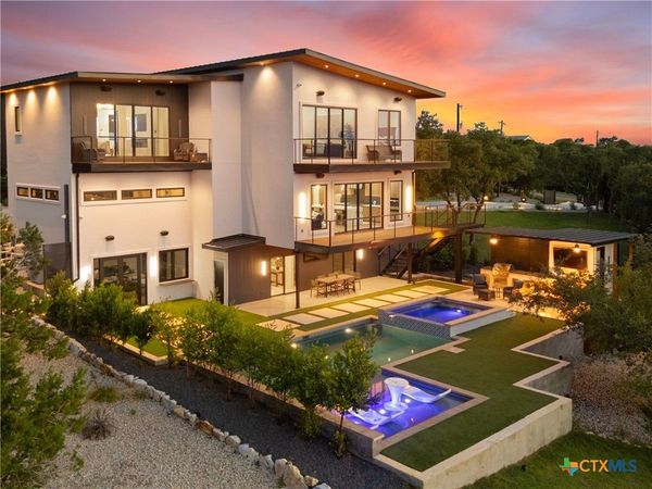 1104 Summit Ridge Drive , Canyon Lake, TX 78133