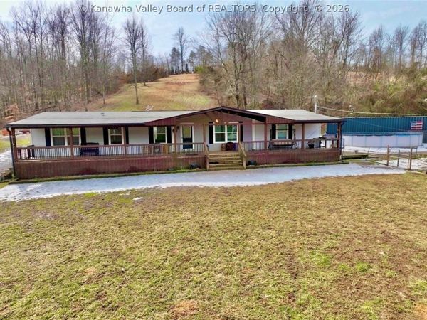 6021 Wood School Road, Gallipolis Ferry, WV 25515