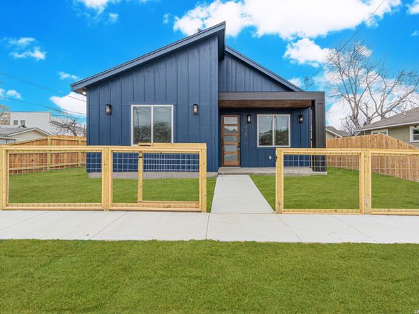 915 Saint James, San Antonio, TX 78202