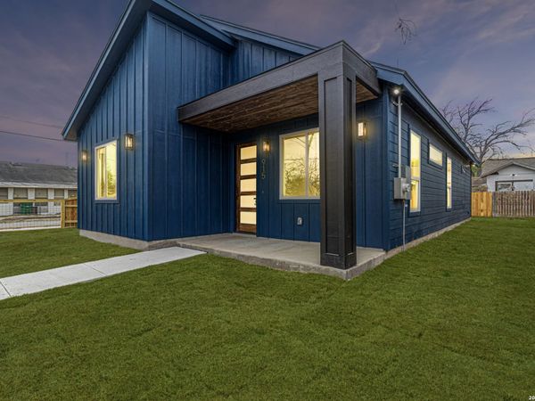 915 Saint James, San Antonio, TX 78202