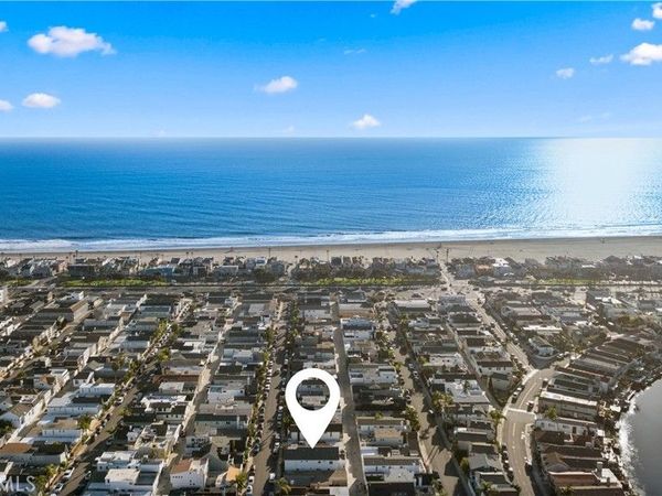 315 Lugonia Street , Newport Beach, CA 92663