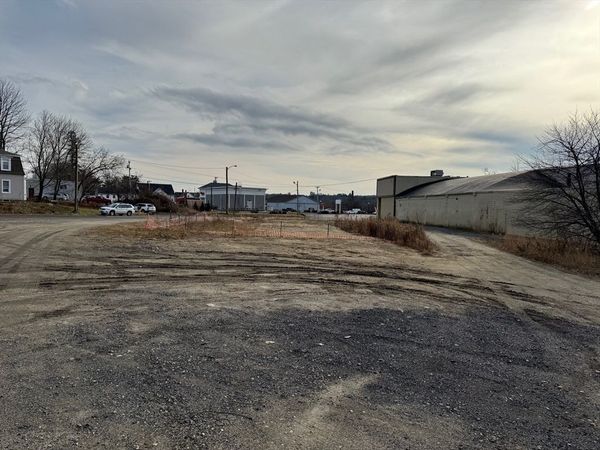 2 Juniper St, Winchendon, MA 01475