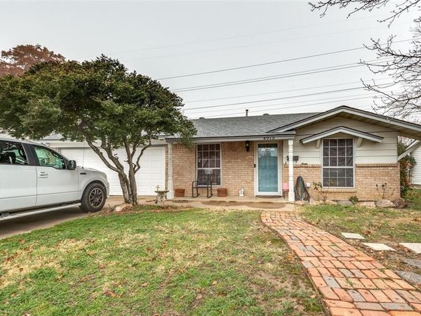 4913 Tracy Drive , Haltom City, TX 76117