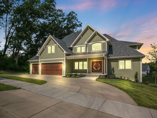 914 Lillian Russell Court, Crown Point, IN 46307