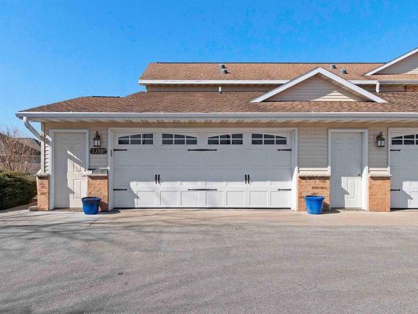 2198 S BROADWAY STREET, De Pere, WI 54115