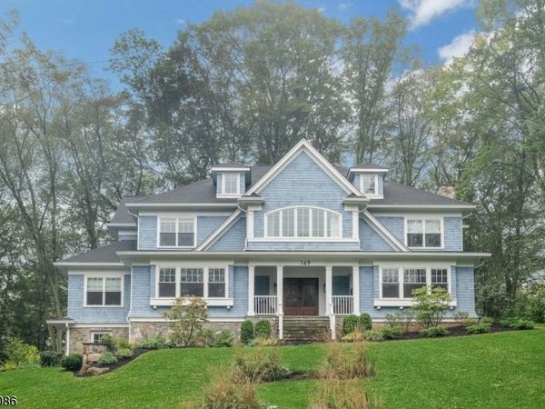 149 Hillcrest Ave, Summit, NJ 07901