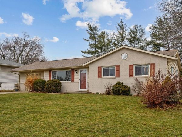 78 Hayes Drive, Delaware, OH 43015