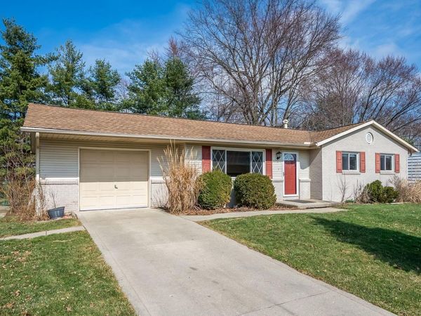 78 Hayes Drive, Delaware, OH 43015