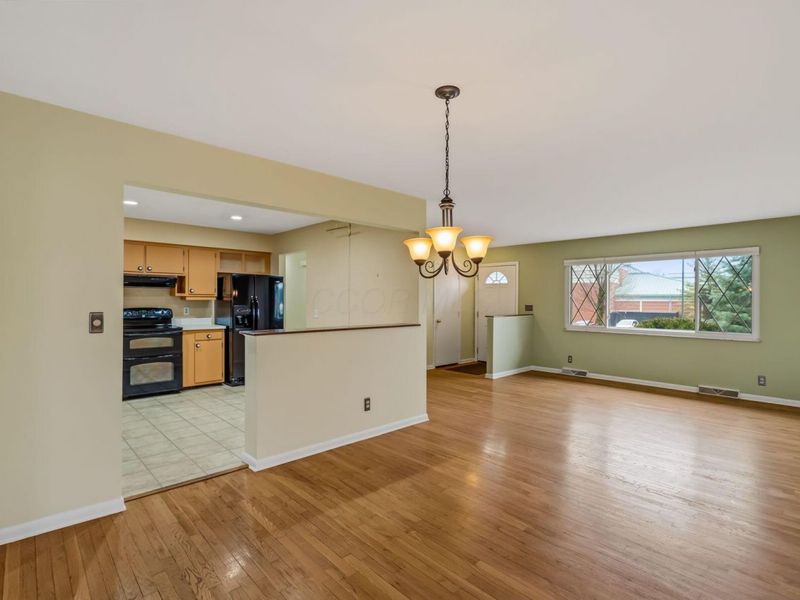 78 Hayes Drive, Delaware, OH 43015 Photo 13