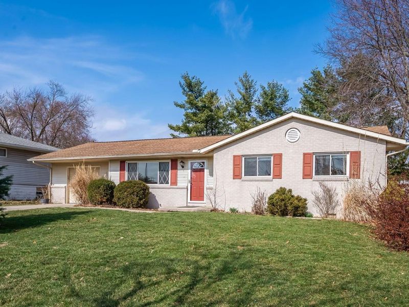 78 Hayes Drive, Delaware, OH 43015 Photo 2