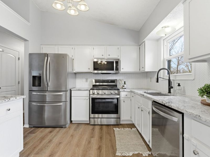 3698 Skipstone Place, Columbus, OH 43221 Photo 10