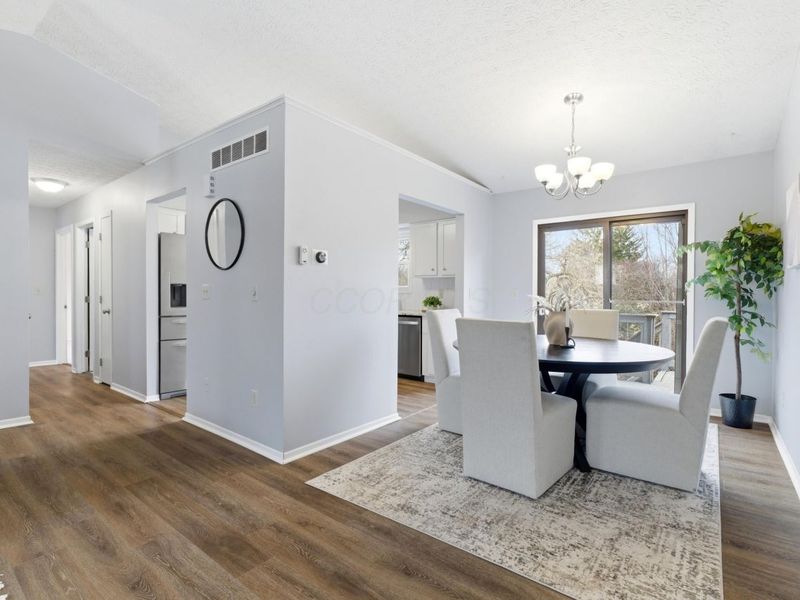 3698 Skipstone Place, Columbus, OH 43221 Photo 8