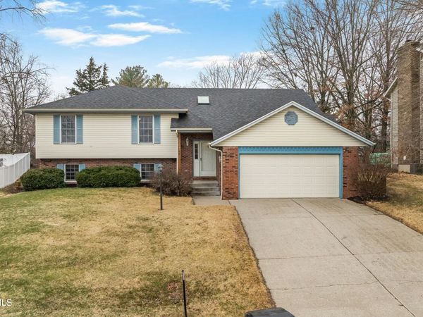 4900 WOODHAVEN DRIVE, Jefferson City, MO 65109