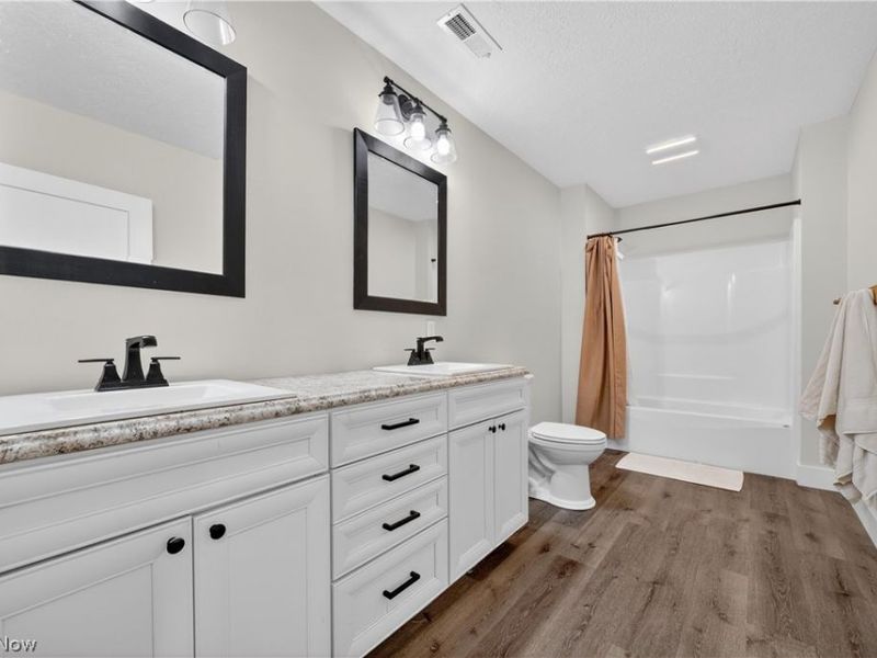 2252 Applegrove Street NE, Canton, OH 44721 Photo 21