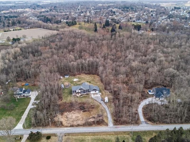 2252 Applegrove Street NE, Canton, OH 44721 Photo 32