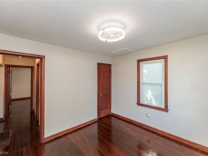 125 E 30th Street, Lorain, OH 44055 Photo 11