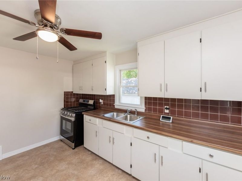 125 E 30th Street, Lorain, OH 44055 Photo 17