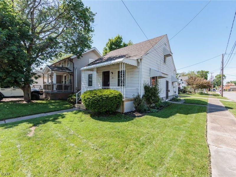 125 E 30th Street, Lorain, OH 44055 Photo 2