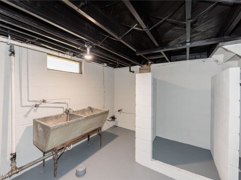 125 E 30th Street, Lorain, OH 44055 Photo 32