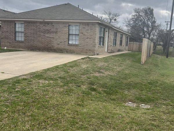 401-B Ave T Avenue T, Marble Falls, TX 78654