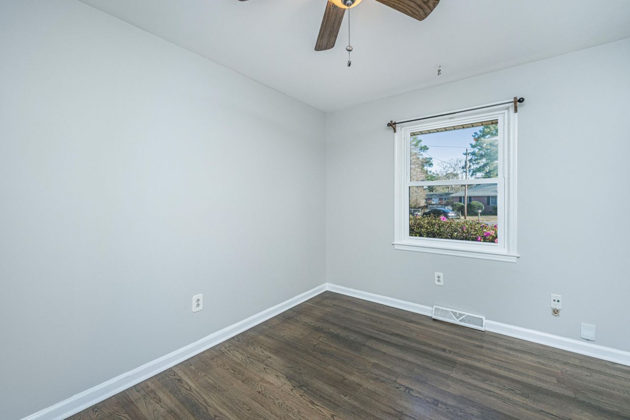 2012 Woodcliff Street Photo 20