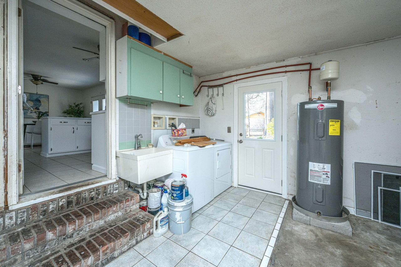 2012 Woodcliff Street Photo 29