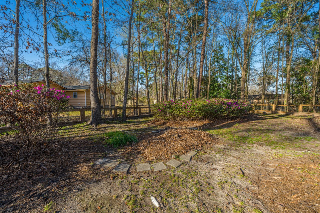 2012 Woodcliff Street Photo 36