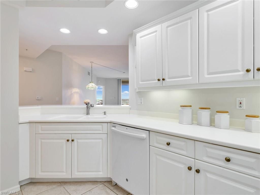 1001 Arbor Lake Dr, Unit 707, Naples, FL 34110 Photo