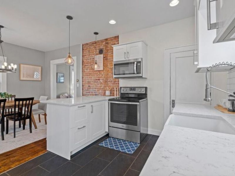 1511 Hamlet Street , Columbus, OH 43201 Photo 16