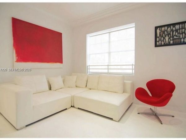 130 3rd St, Unit 101, Miami Beach, FL 33139