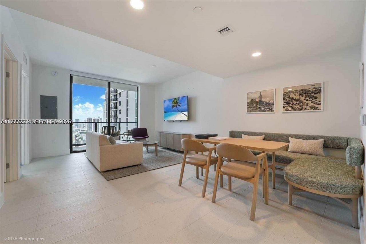 159 NE 6th St, Unit 4113, Miami, FL 33132 Photo