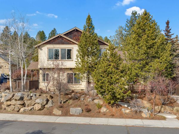 61429 Linton Loop, Bend, OR 97702