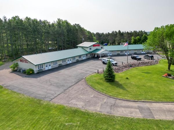 10765 County Highway Q, Chippewa Falls, WI 54729