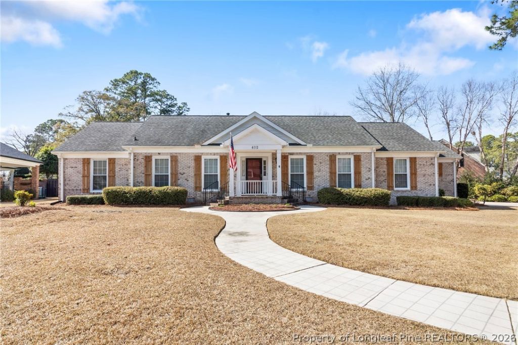 402 Thorncliff Drive, Fayetteville, NC 28303 Main Photo