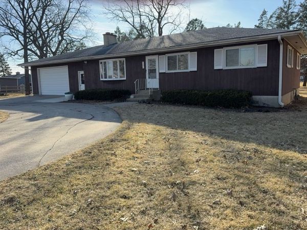 580 N State Street , Hampshire, IL 60140