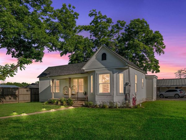 703 E Highway ST , Fredericksburg, TX 78624