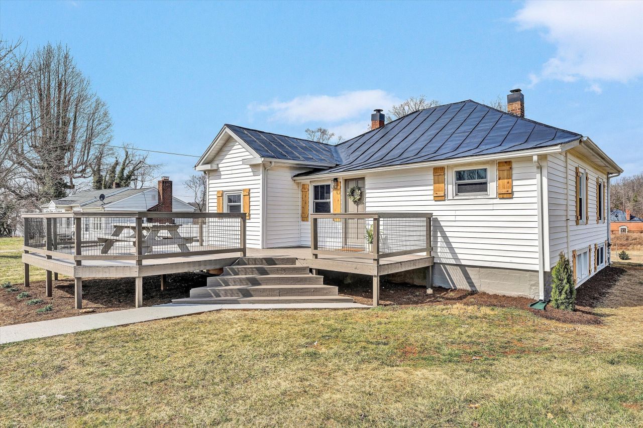 99 Kasey Farm Ln, Ferrum, VA 24088 Main Photo