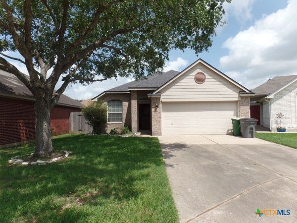106 Providence Court , Victoria, TX 77904