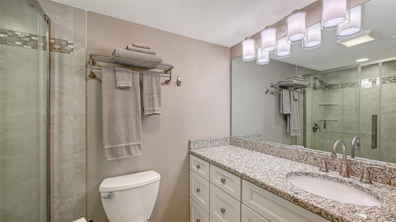 1050 W Peppertree Lane, Unit 116B, Sarasota, FL 34242 Photo