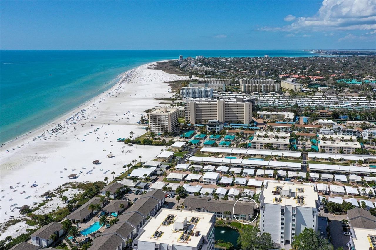 1050 W Peppertree Lane, Unit 116B, Sarasota, FL 34242 Photo