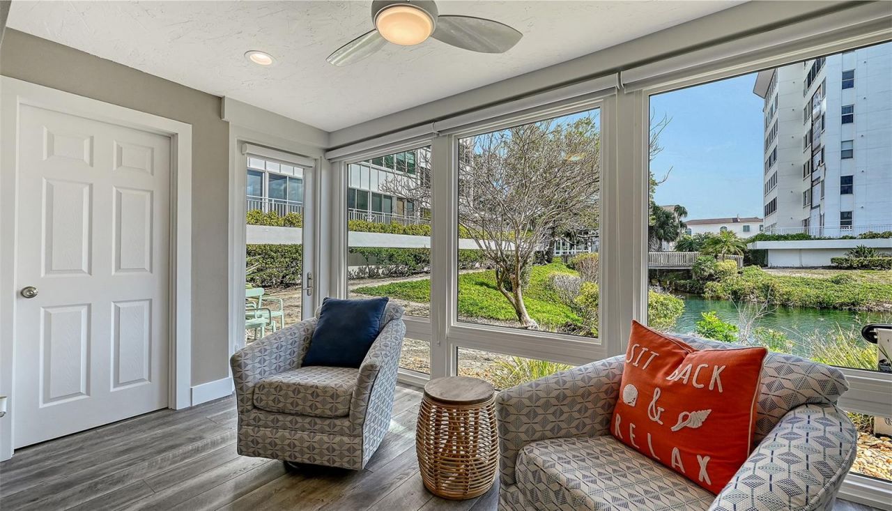 1050 W Peppertree Lane, Unit 116B, Sarasota, FL 34242 Photo