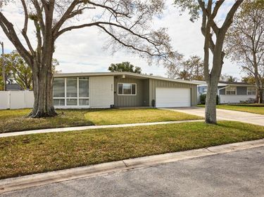 3312 NAKORA DRIVE , TAMPA, FL 33618