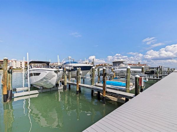 117 YACHT CLUB LANE, TIERRA VERDE, FL 33715