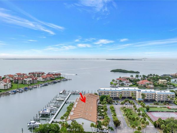 117 YACHT CLUB LANE, TIERRA VERDE, FL 33715