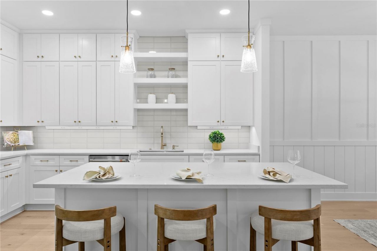 460 Gilman Place N, Saint Petersburg, FL 33716 Photo