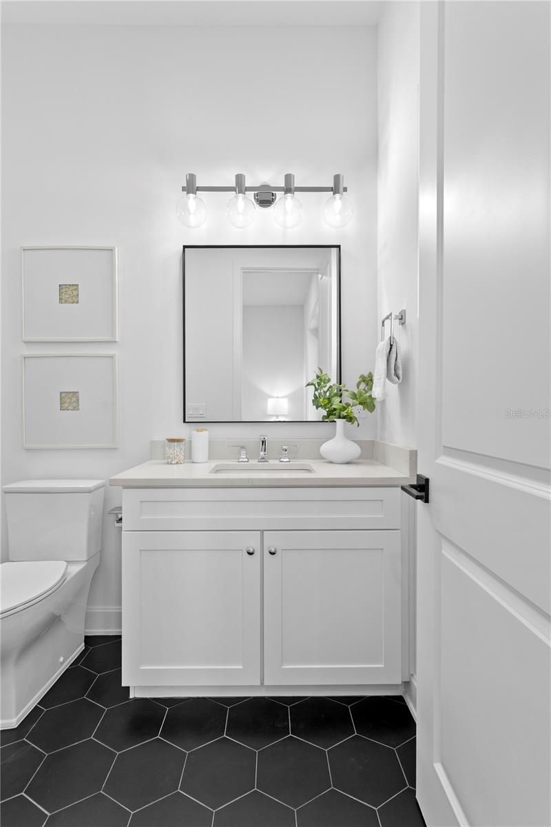 460 Gilman Place N, Saint Petersburg, FL 33716 Photo