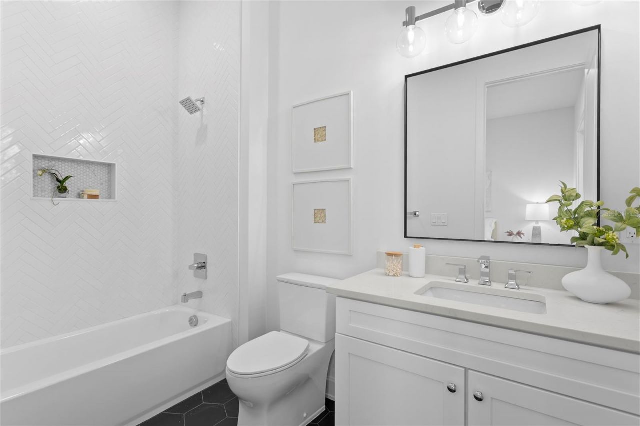 460 Gilman Place N, Saint Petersburg, FL 33716 Photo